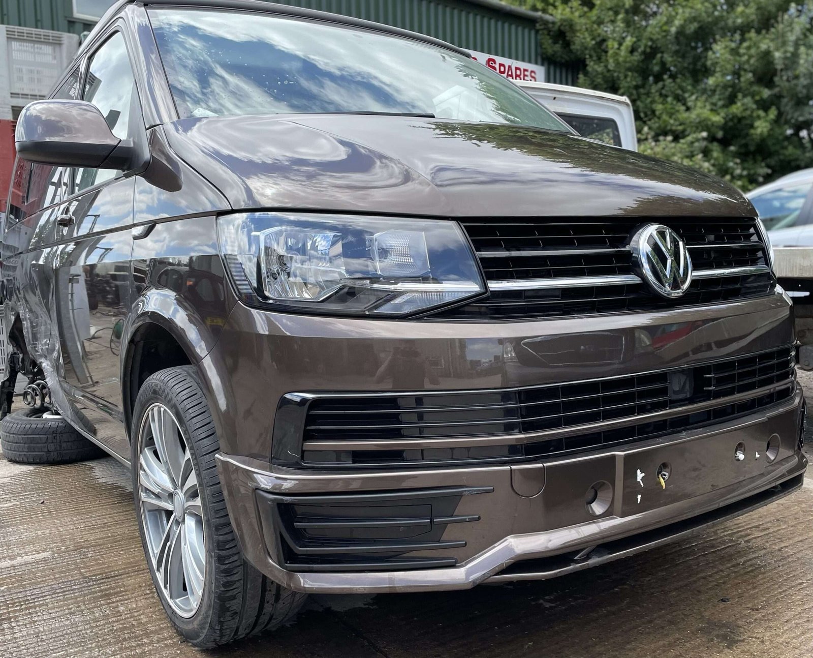 breaking van - Image 11